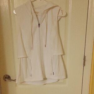 CALIA by Carrie Underwood White Sleeveless Hoodie